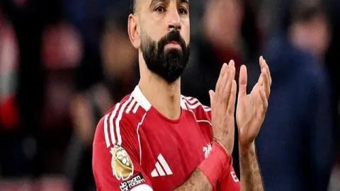 “谢什科回归加速，曼联有望提前两年夺冠！”